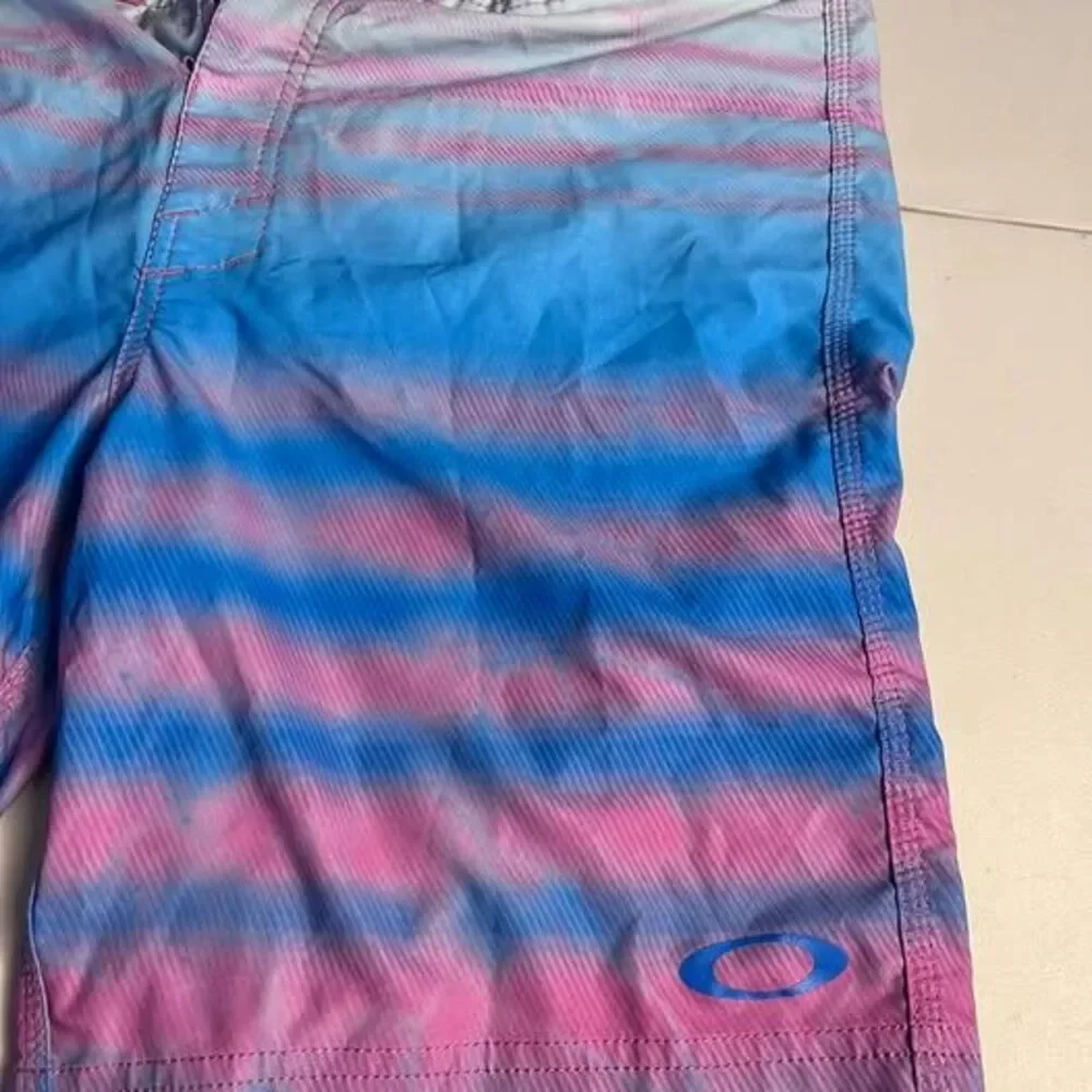 Oakley Board Shorts Size 33 purple